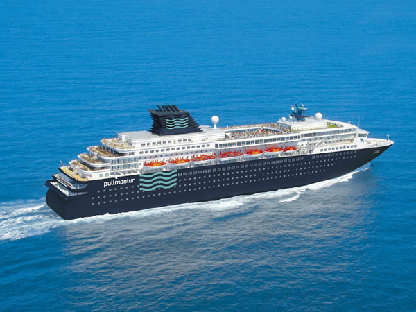 voy-2017-03-zenith-pullmantur.jpg