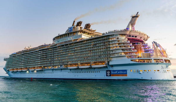 voy-2018-10-allure-of-the-seas.jpg
