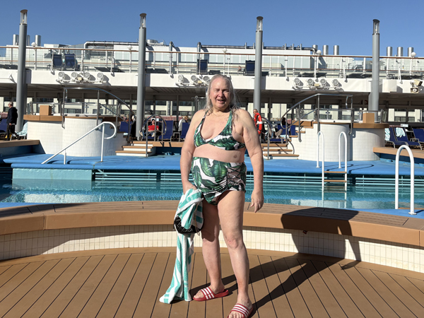v-2026-10/voy-2026-10-9-piscine-boston.jpg
